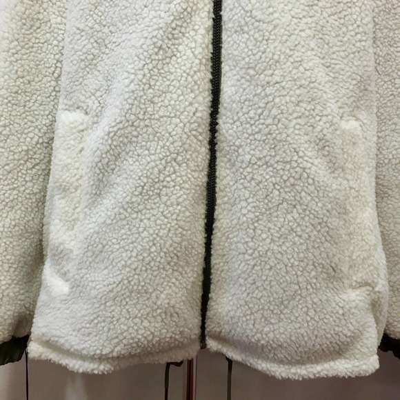 UGG NWT Camouflage Mace Reversible Sherpa Jacket Men Various - Picture 9 of 16